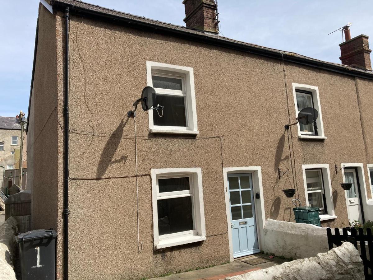 Beachside Cottage - Delightful 3 Bedroomed Cottage Llandudno Exteriör bild
